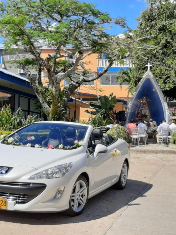 Hotel Chinauta Real Luaran gambar