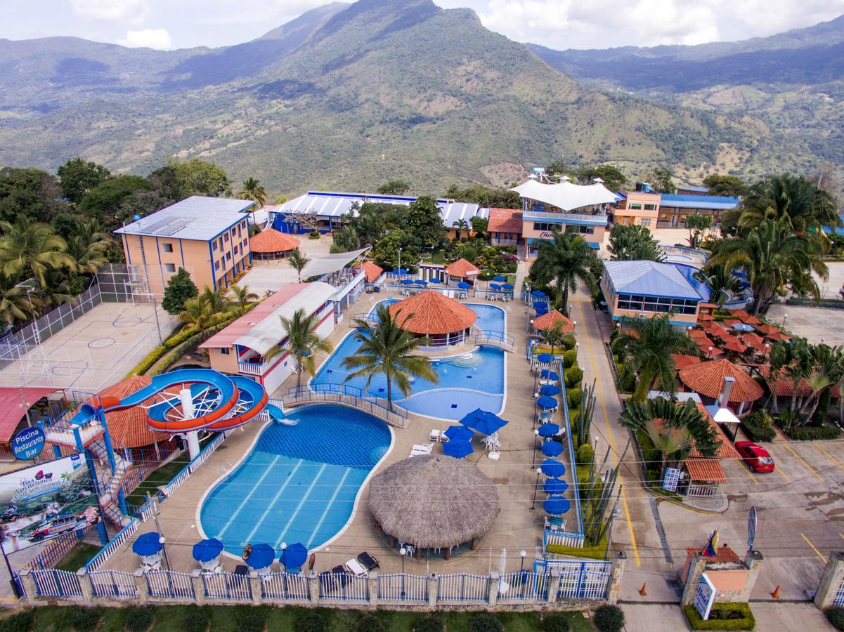 Hotel Chinauta Real Luaran gambar